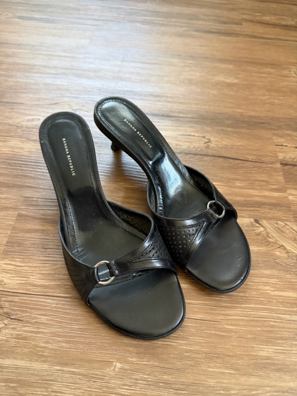 Vintage Banana Republic Black Leather Open-Toe Kitten Heel Mule kitten heels
